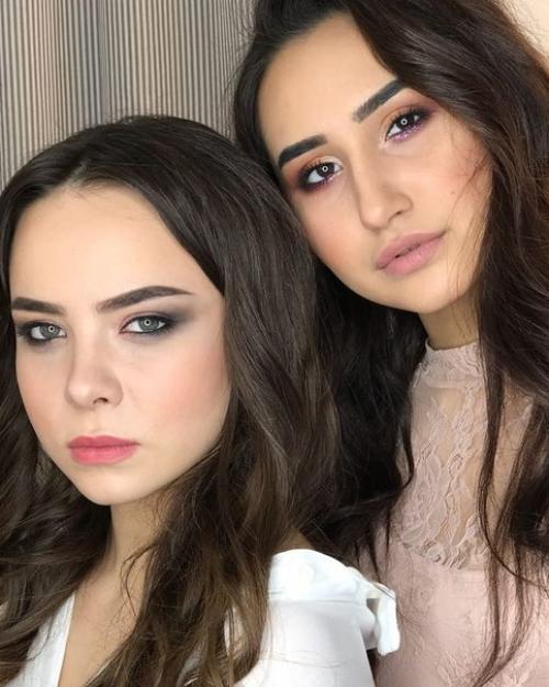 Макияж прически локоны? 04