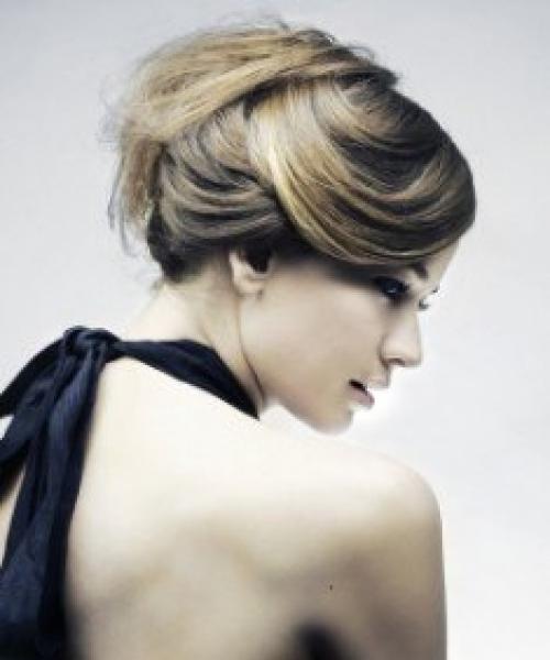 Вы уже определились с нарядом, списком блюд, запаслись продуктами, нарядной скатертью и даже романтическими свечками и оригинальными открытками? 03