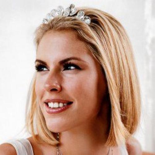 Вы уже определились с нарядом, списком блюд, запаслись продуктами, нарядной скатертью и даже романтическими свечками и оригинальными открытками? 08