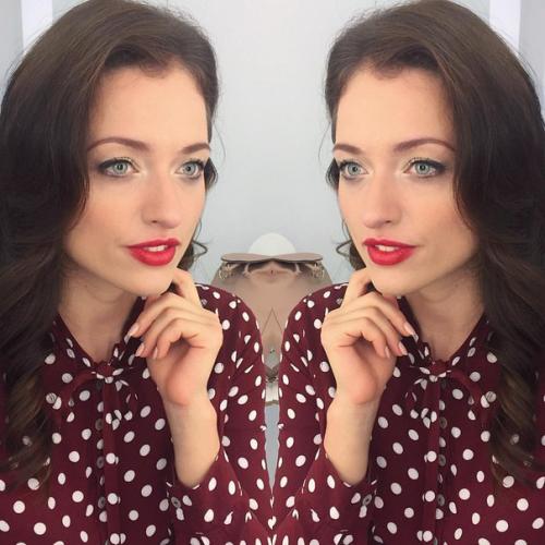 Визажист - стилист.  Делаю любой макияж от дневного до вечернего, прически от локонов до собранных. 07