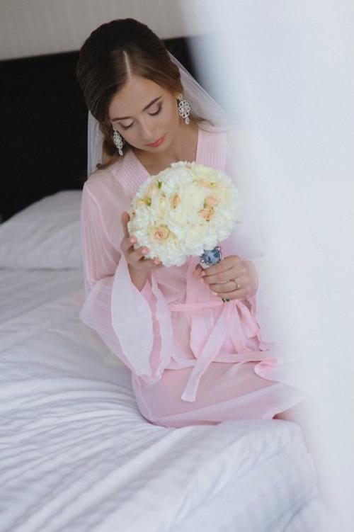 Сияющие, радостные и горящие глаза - вот что выдает счастливую и влюбленную невесту! 01