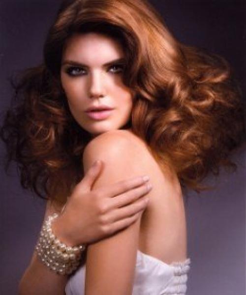 Вы уже определились с нарядом, списком блюд, запаслись продуктами, нарядной скатертью и даже романтическими свечками и оригинальными открытками? 01