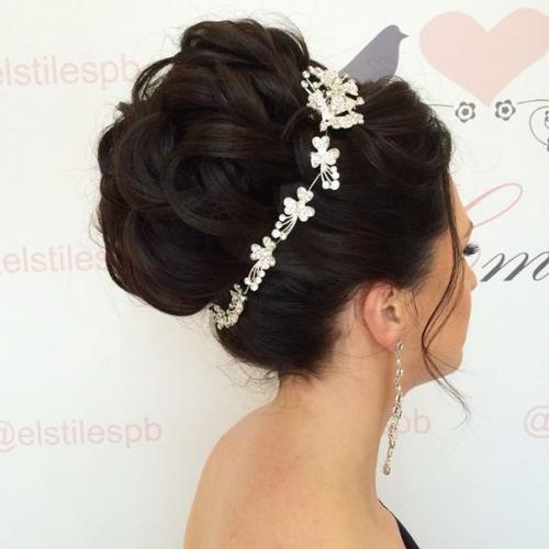 Девочки, на завтра нужны 3 модели на макияж и прическу! 03