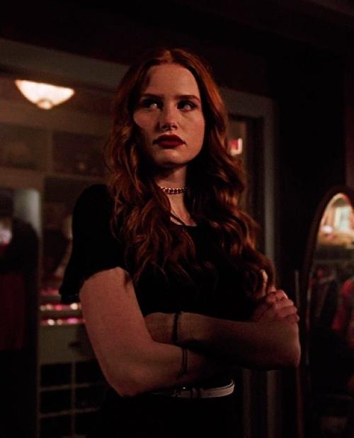 Шерил блоссом, если бы была оборотнем. 01