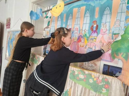 Тараданово.  Приближалось 8 марта, и в воздухе витало предвкушение праздника. 03