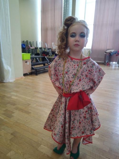 Сделаю причёску, наведу я макияж. 03