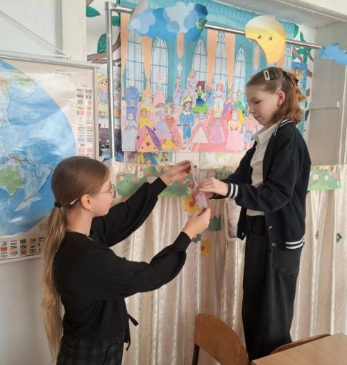 Тараданово.  Приближалось 8 марта, и в воздухе витало предвкушение праздника. 02