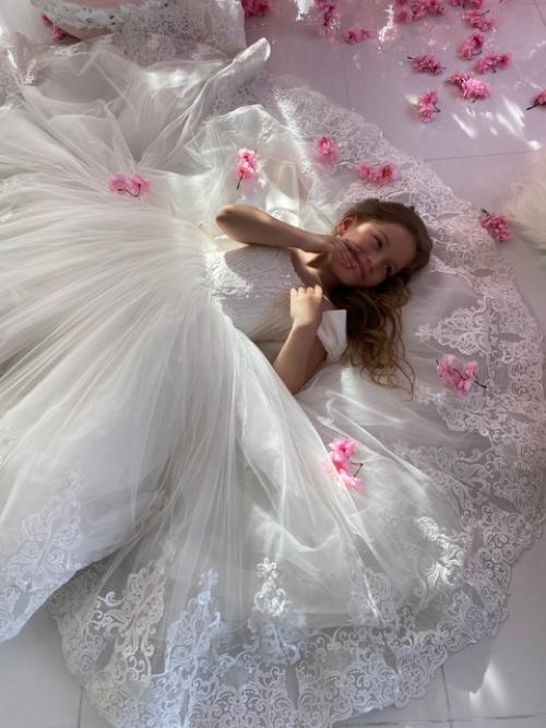 Почему удобно провести студийную фотосессию в день выпускного? 02 Почему удобно провести студийную фотосессию в день выпускного? 02