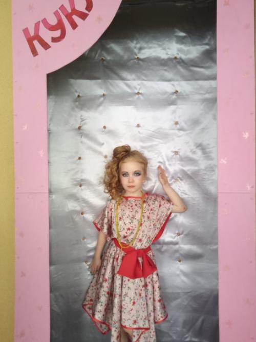 Сделаю причёску, наведу я макияж. 04