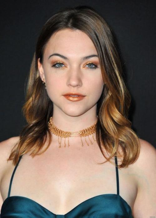 Минувшим вечером в ЛА прошла премьера фильма Прежде чем я Упаду, на которой присутствовала вайолетт. 06