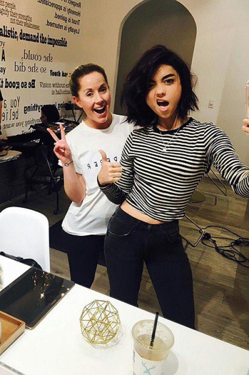 Темная сторона силы: Сара хайленд стала брюнеткой. 03 Темная сторона силы: Сара хайленд стала брюнеткой. 03