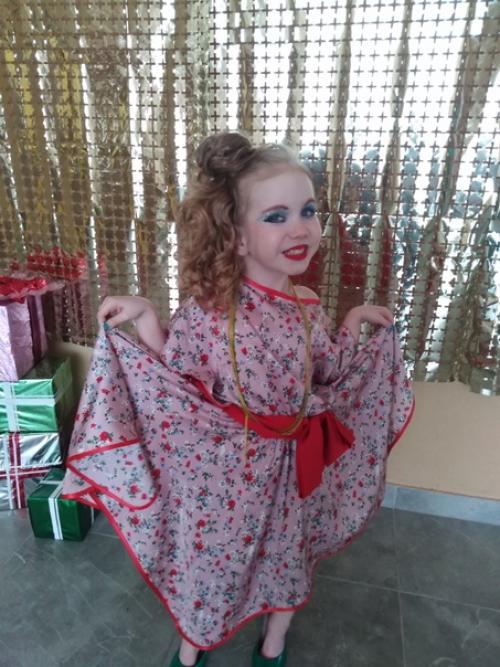 Сделаю причёску, наведу я макияж. 02