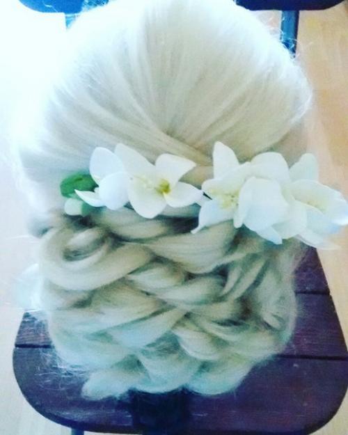 Я могу собрать на свадьбу, вечеринку или фотосессию. 04