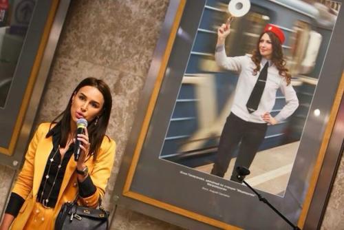 - Рулят!   В галерее на станции метро Выставочная 3 марта состоялось торжественное открытие фотовыставки женщины рулят! 03