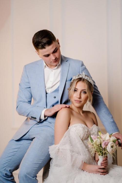 Свой самый важный день профессионалам доверяй! 04