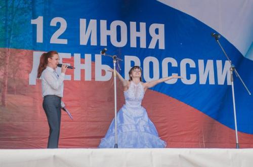 Каждое воскресенье вечером с 18 до 20 вы будете худеть к лету, смеяться в весёлой компании и радоваться жизни. 01