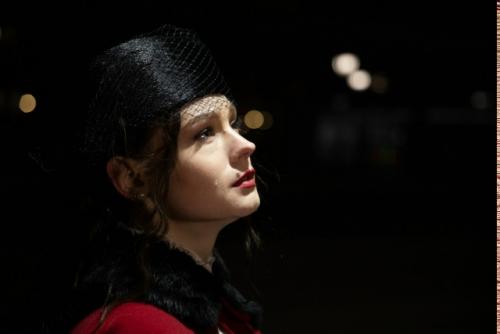 Добрый день!  Фотограф и модель ищет визажиста, который сможет выполнить макияж и прическу в формате ТФП 4 или 7 мая. 06