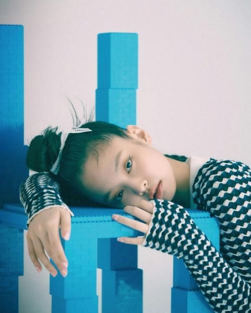 Дженни для майского Vogue Korea. 05