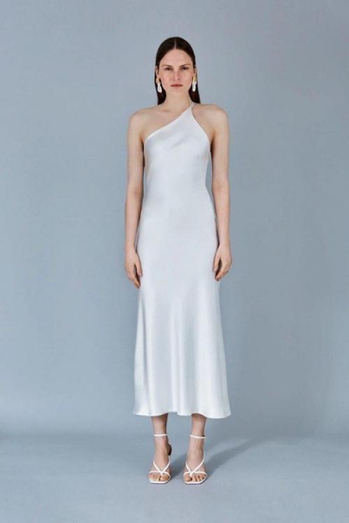 В условиях кризиса изменения затронут всю модную индустрию. 06