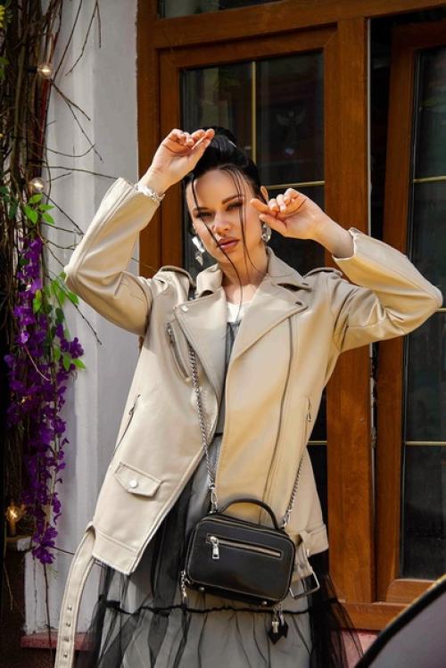 Зима никак нас не отпускает, но мы успели провести фотосессию пока было солнышко. 03