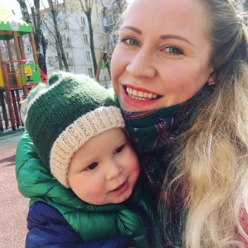 У универмага Уют уренгойской улицы угрешская, усталый удав уполз у угрюмого унтер-офицера, уроженца Украины. 01