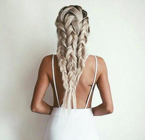 Девушка блондинка или русая требуется. 03