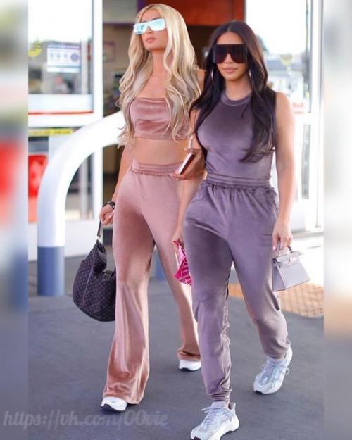 Мода нулевых - это уникальный и яркий период в истории стиля, который оставил неизгладимый след в мире моды. 03