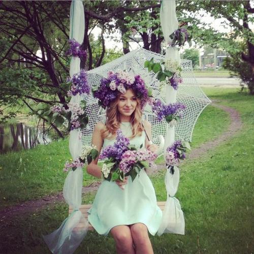 Мы объявляем о проведении фотосессии в парке, рядом с роскошными кустами сирени! 02