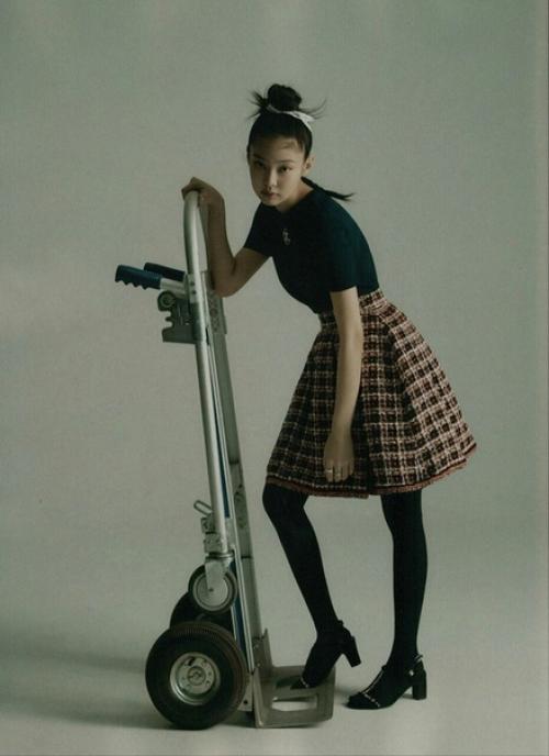 Дженни для майского Vogue Korea. 06
