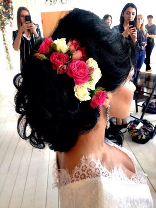 Вчера на мастер-классе Ольги цветковой) повышение квалификации Шикарная Невеста образ невесты от и до прическа, макияж, платье, аксессуары! 05