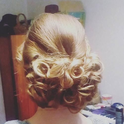 Девочки, на 9, 10, 11 апреля нужны модели на макияж и прическу! 03