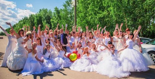 Каждое воскресенье вечером с 18 до 20 вы будете худеть к лету, смеяться в весёлой компании и радоваться жизни. 02