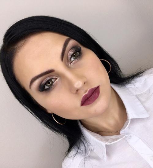 Девушки, я профессиональный визажист и стилист? 01