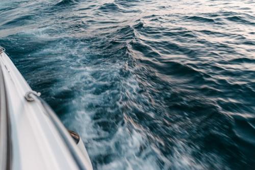 Часто встаёт вопрос: стоит ли делать фотосъемку прогулки в отдельный день от самой свадьбе? 04