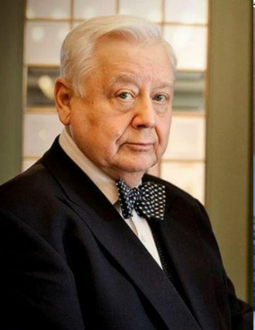 Олег табаков сыграл роль мисс Эндрю в фильме Мэри поппинс, до свидания! 07