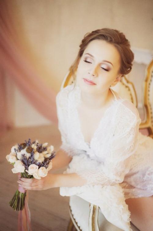 Всем привет!  Стилиста на важное мероприятие ищешь? 01