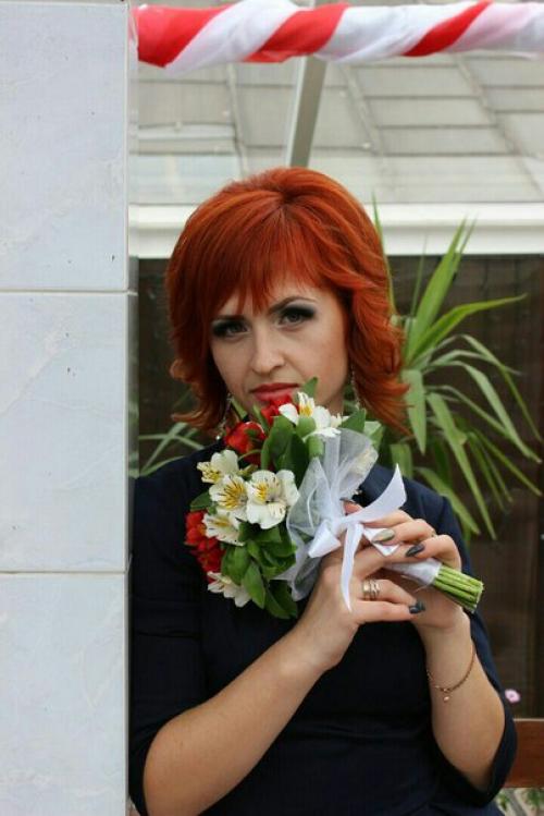 Модель на макияж и прическу любой сложности ищу. 06