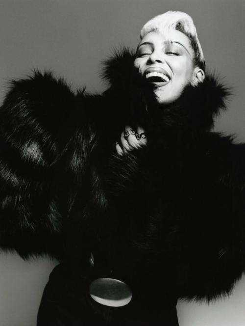 Шикарная доджа кэт на обложке нового номера британского Elle. 02