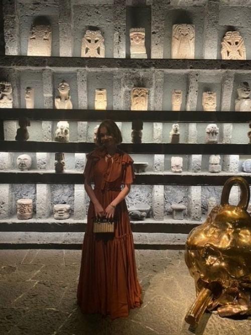 Продолжение статьи от Elle. 04