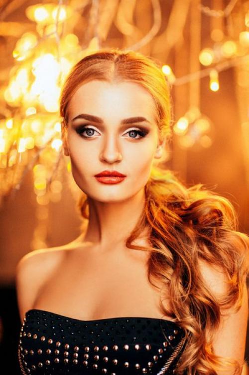 Всем привет!  Стилиста на важное мероприятие ищешь? 05