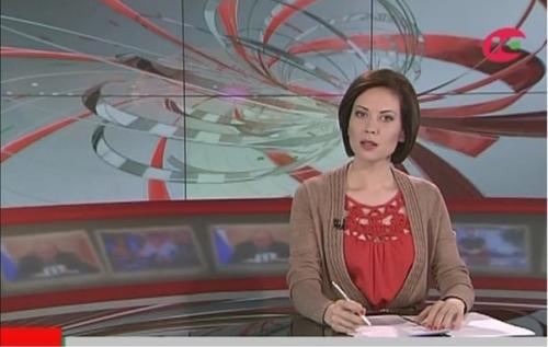 Всю неделю в гримерке за мою прическу и макияж разворачивались битвы. 01