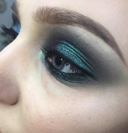 Милые девушки?  Предлагаю вам услуги стилиста - визажиста, по доступным для всех ценам. 01