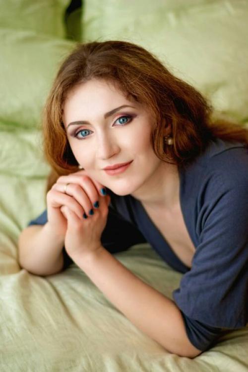 Девочки кто еще хотел записаться на макияж и/или на прическу для выпускного вечера! 08