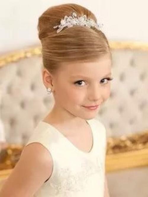 Девушки, желающие сделать макияж и/или причёску в гримерке БЗК в день бала? 03 Девушки, желающие сделать макияж и/или причёску в гримерке БЗК в день бала? 03