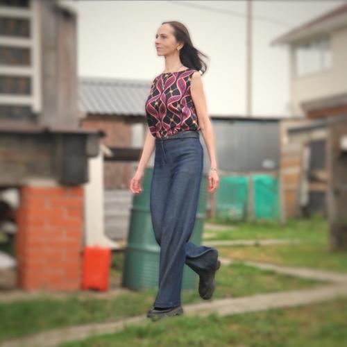 Демонстрация образа.  Лично для меня это понятие означает ходить по подиуму. 01