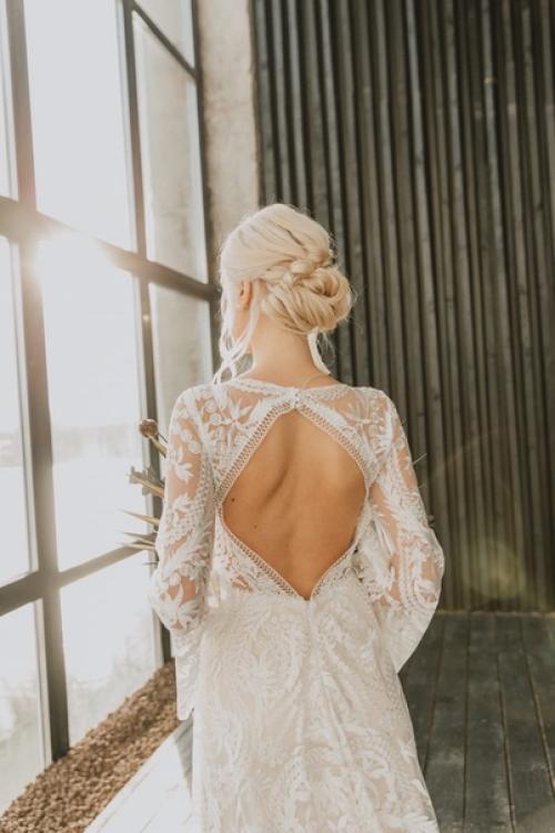 Дорогие невесты!  Исходя из опыта свадебного стилиста и визажиста, я собрала эти рекомендации и советы для вас. 01