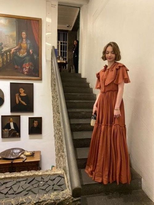 Продолжение статьи от Elle. 03