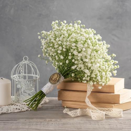 Я вспомнила, что задолжала пост о том, как я подбирала букеты к образам невесты! 01