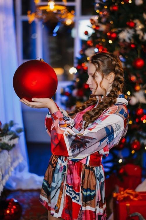 Вот уже многие годы объемные косы остаются одной из самых универсальных причёсок. 01 Вот уже многие годы объемные косы остаются одной из самых универсальных причёсок. 01