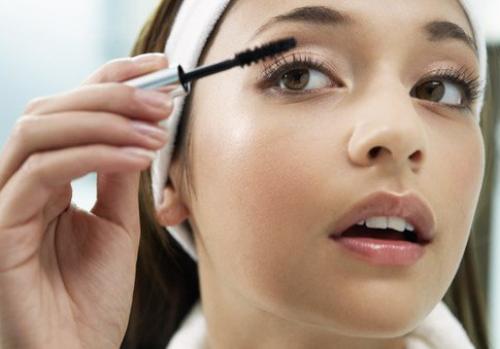 Ведя разговоры о женской красоте, мы спешим поделиться с подругами полезными знаниями, которыми должны обладать все женщины без исключения. 02 Ведя разговоры о женской красоте, мы спешим поделиться с подругами полезными знаниями, которыми должны обладать все женщины без исключения. 02